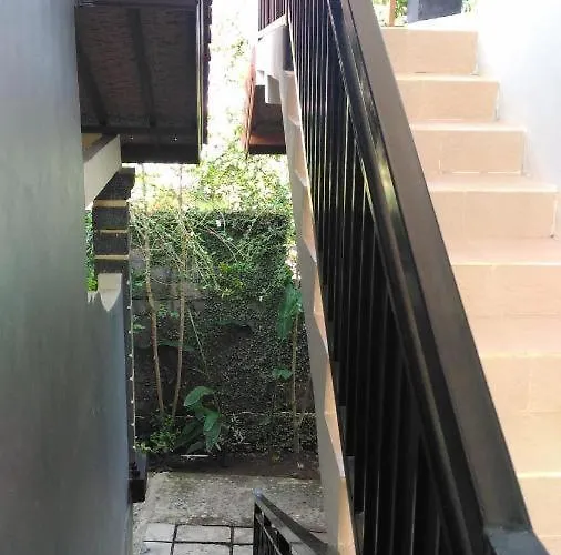 Santa Fe & Warong Bed & Breakfast Amed